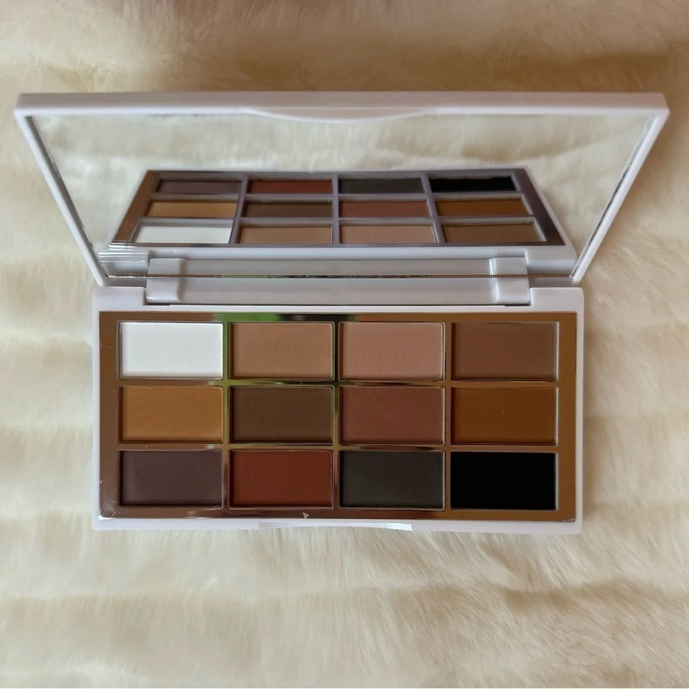 Lash Step Matte About You Eyeshadow Palette